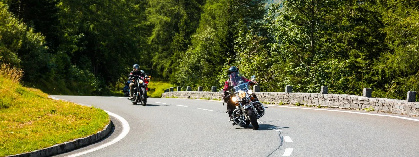 Zrozen k jízdě: Ideální trasy na motocyklu Harley Davidson